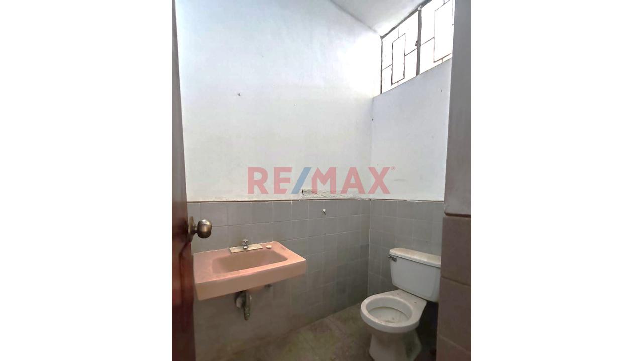 ¡Oportunidad Única En Sullana! Casa En Venta En Urb Santa Rosa De 250M2 - 15