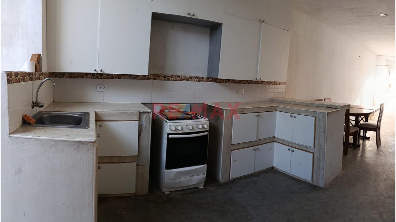 📢 Se Vende Hermosa Casa En 📍Urb. Alameda Country Club – Castilla, Piura 💰 Precio: S/ 380,000 Soles . 📐 At: 90.00 M² | Ac: 180.00 M² - 4