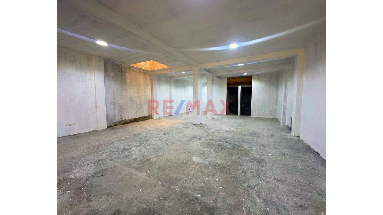 Alquilo Local Comercial — foto 3