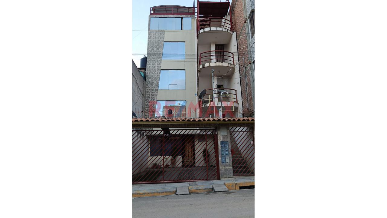 Departamento Con Cochera En Venta