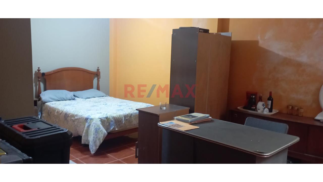 Casa En Alquiler De Dos Pisos En Los Cedros - Piura - 6