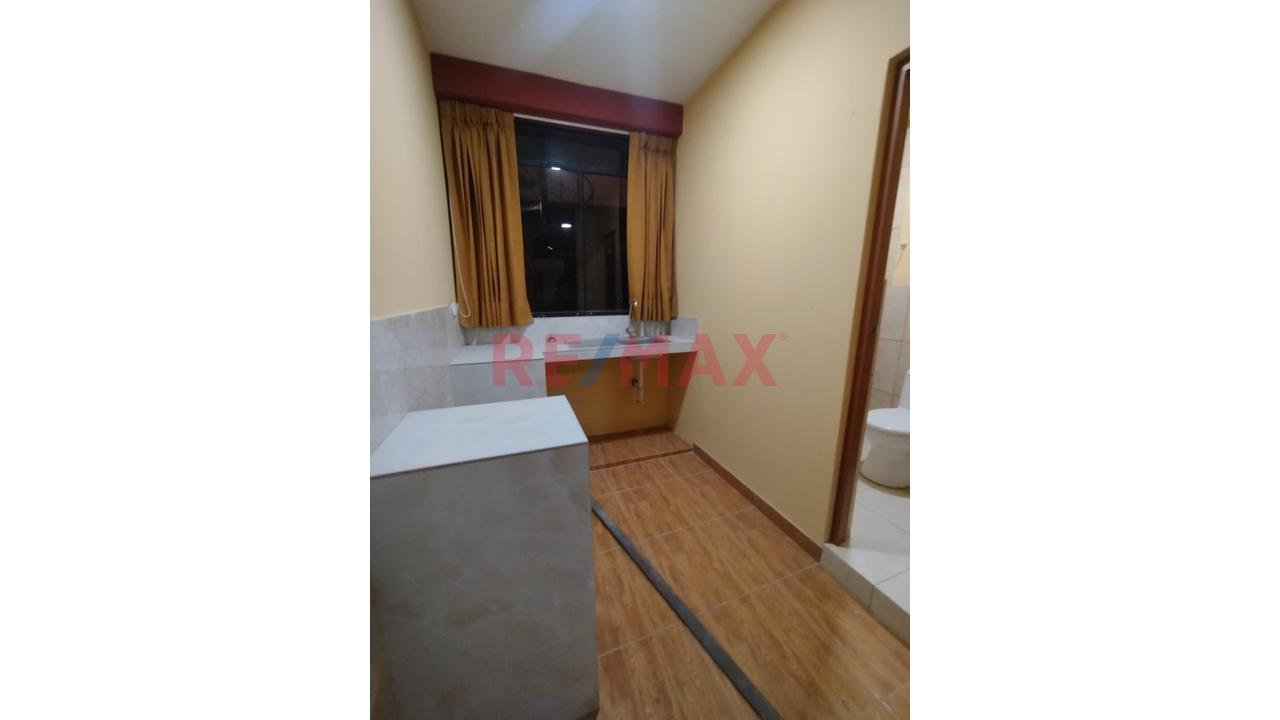 Casa En Alquiler De Dos Pisos En Los Cedros - Piura - 10