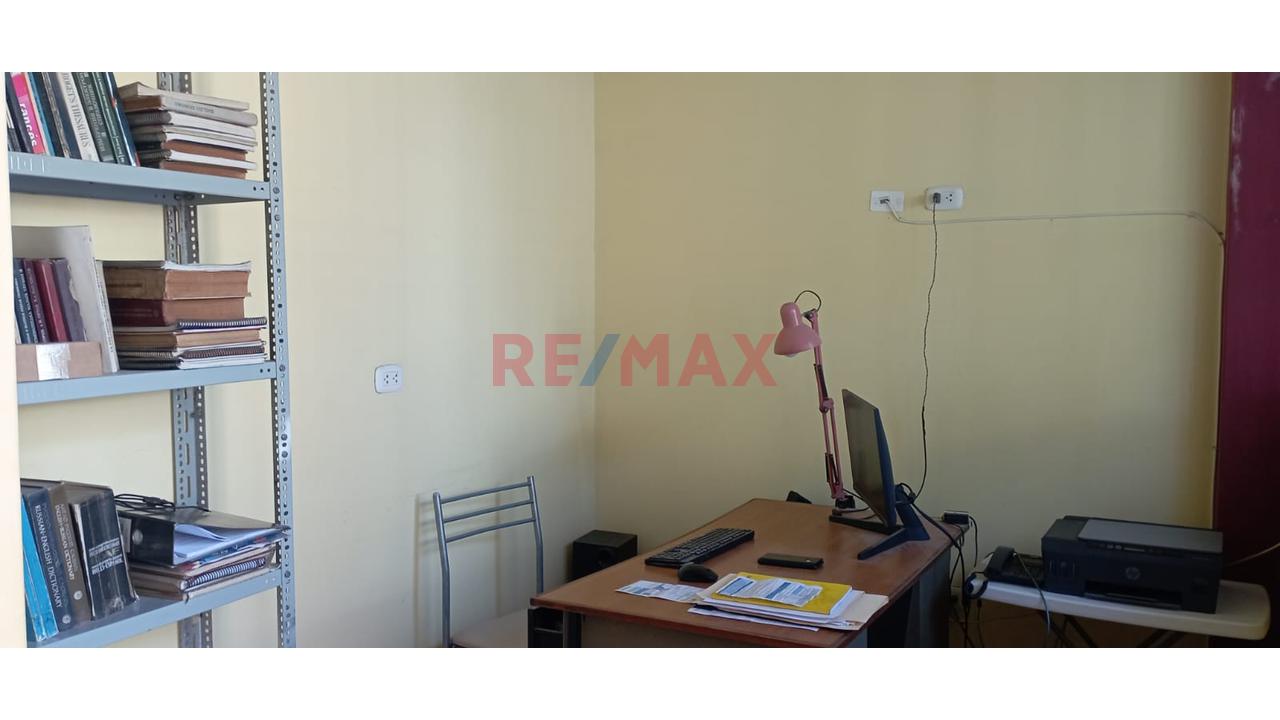 Casa En Alquiler De Dos Pisos En Los Cedros - Piura - 4