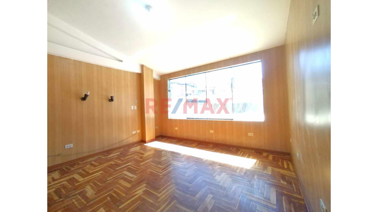 Alquilo Departamento De 240 M2 Para Vivienda U Oficinas - 9