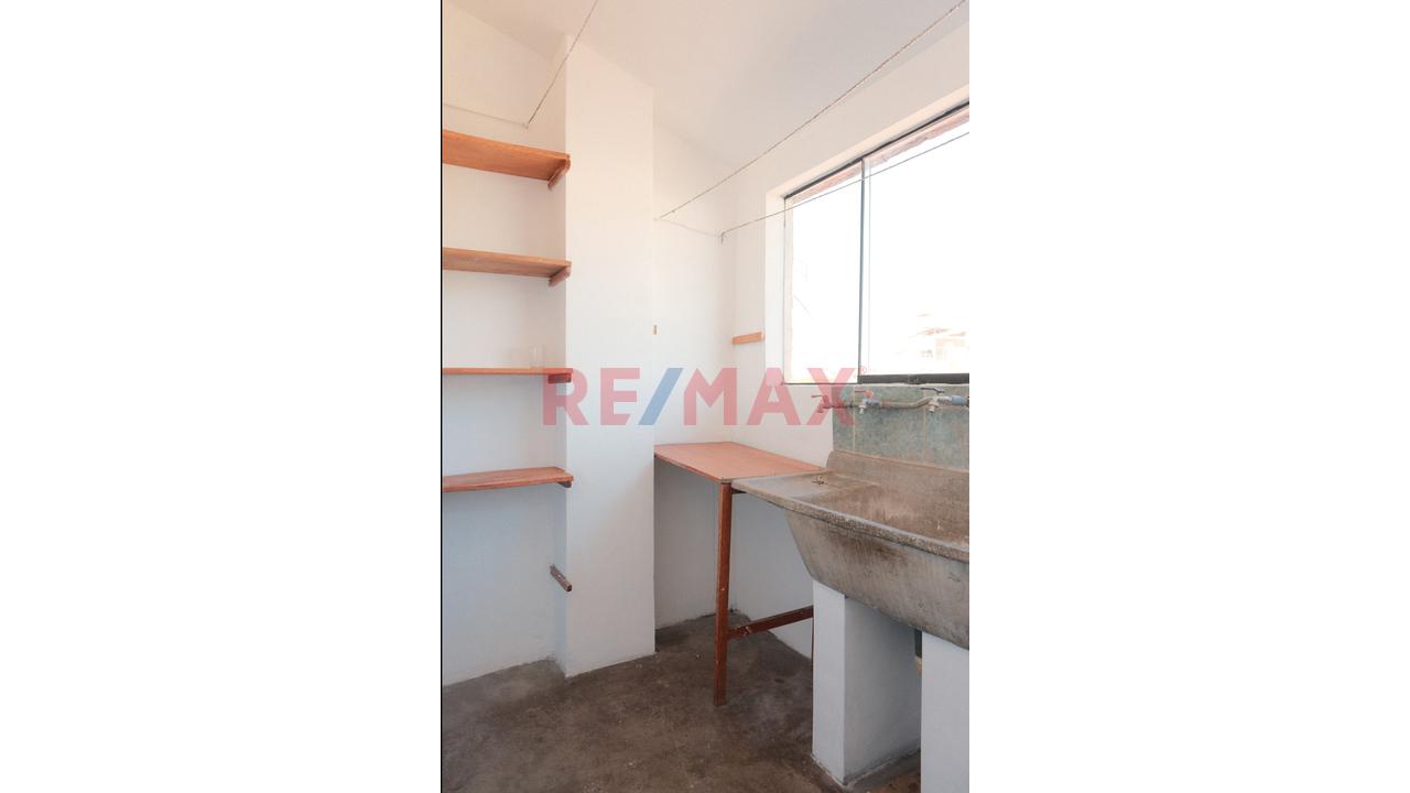 Alquilo Departamento De 240 M2 Para Vivienda U Oficinas - 11
