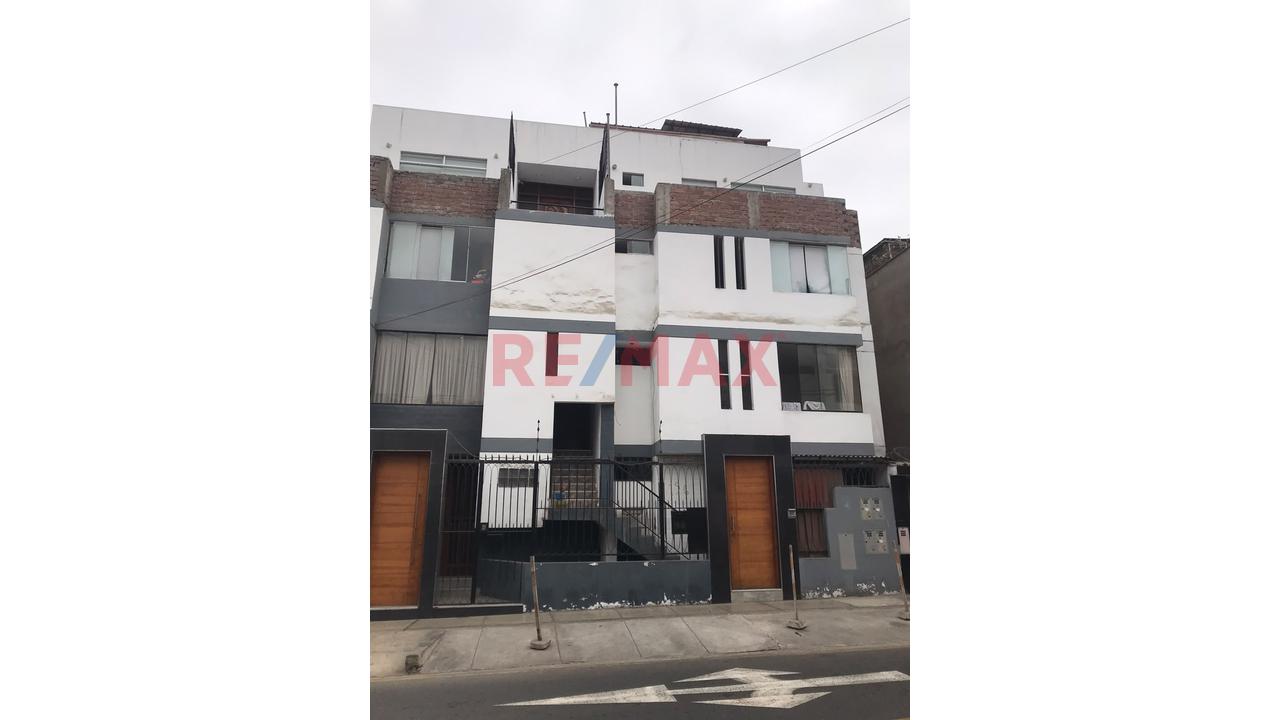 Venta De Departamento En La Urbanizacion Santa Patricia La Molina