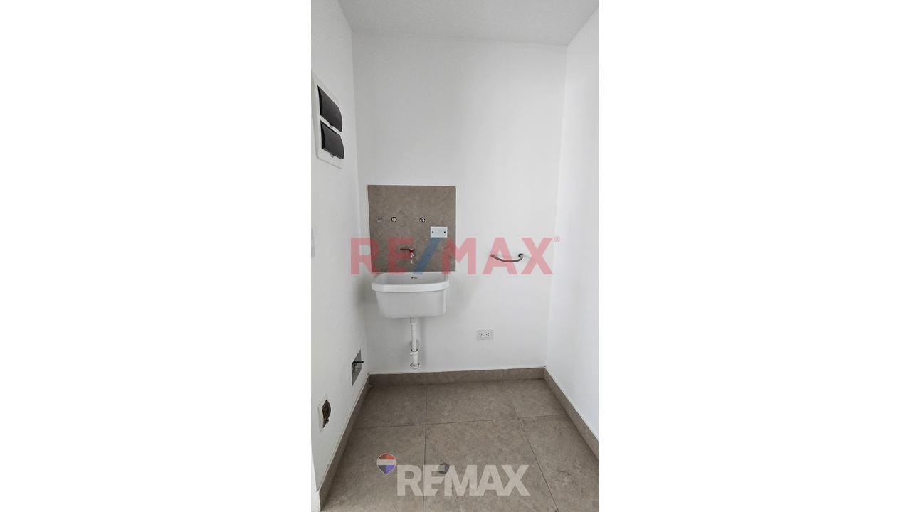 Vendo Moderno Duplex De Estreno Frente A Parque - Surquillo - 7
