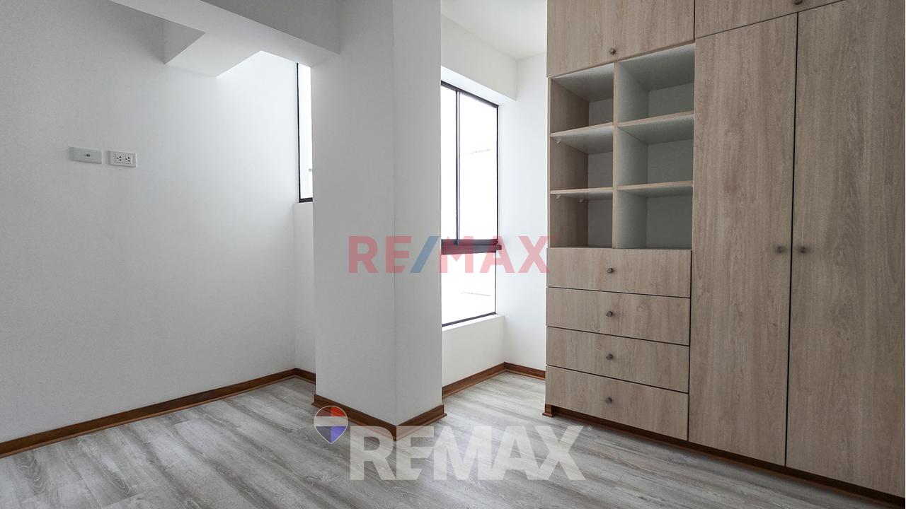 Vendo Moderno Duplex De Estreno Frente A Parque - Surquillo - 12