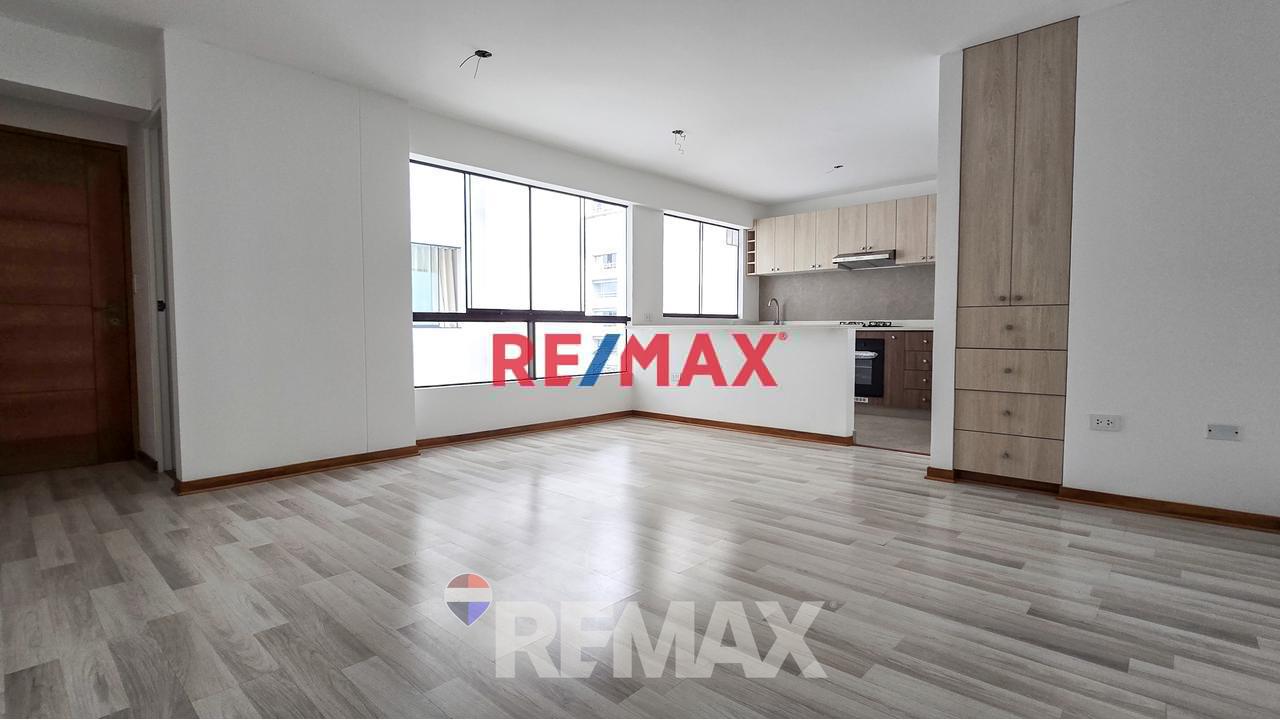 Vendo Moderno Duplex De Estreno Frente A Parque - Surquillo - 1