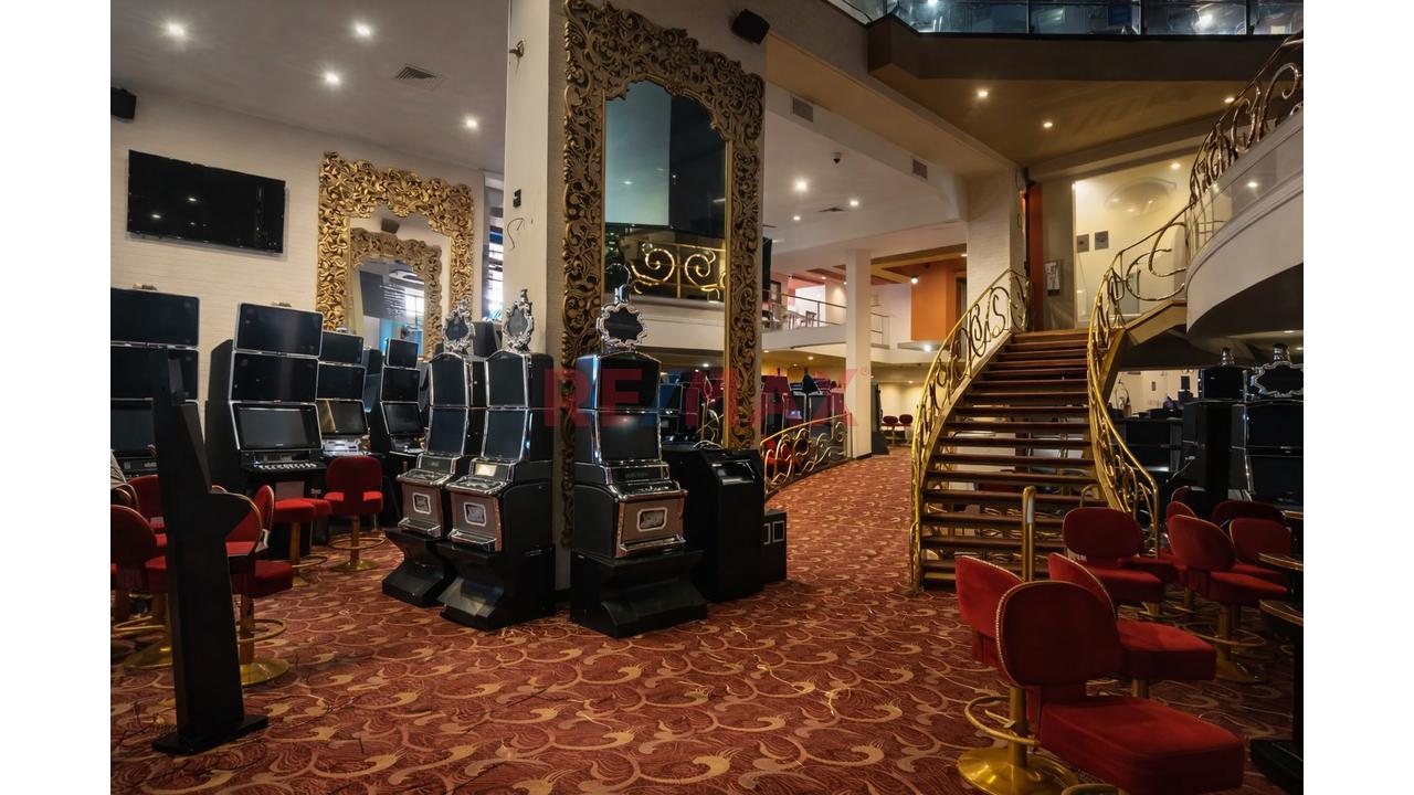 En Venta El Icónico Inmueble "Casino Fiesta" En El Corazón De Miraflores