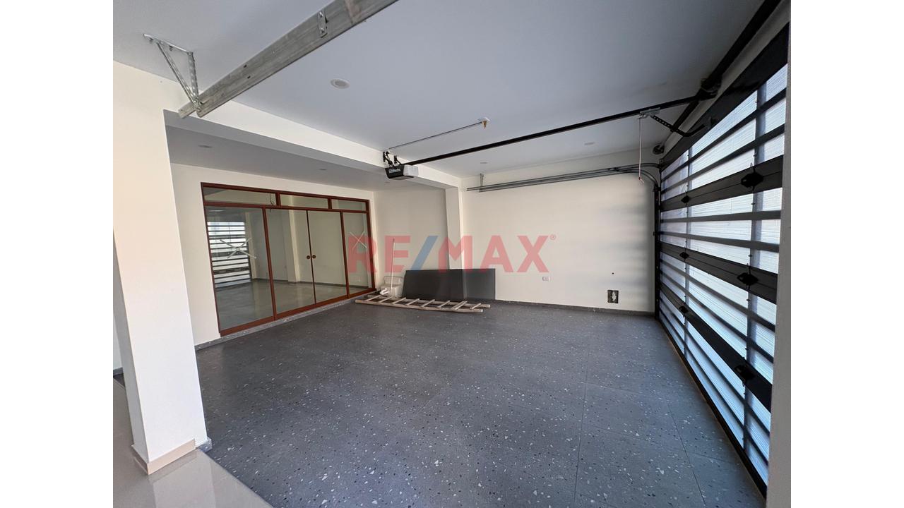 Venta De Casa Urb. Altos Del Valle Centenario - 3