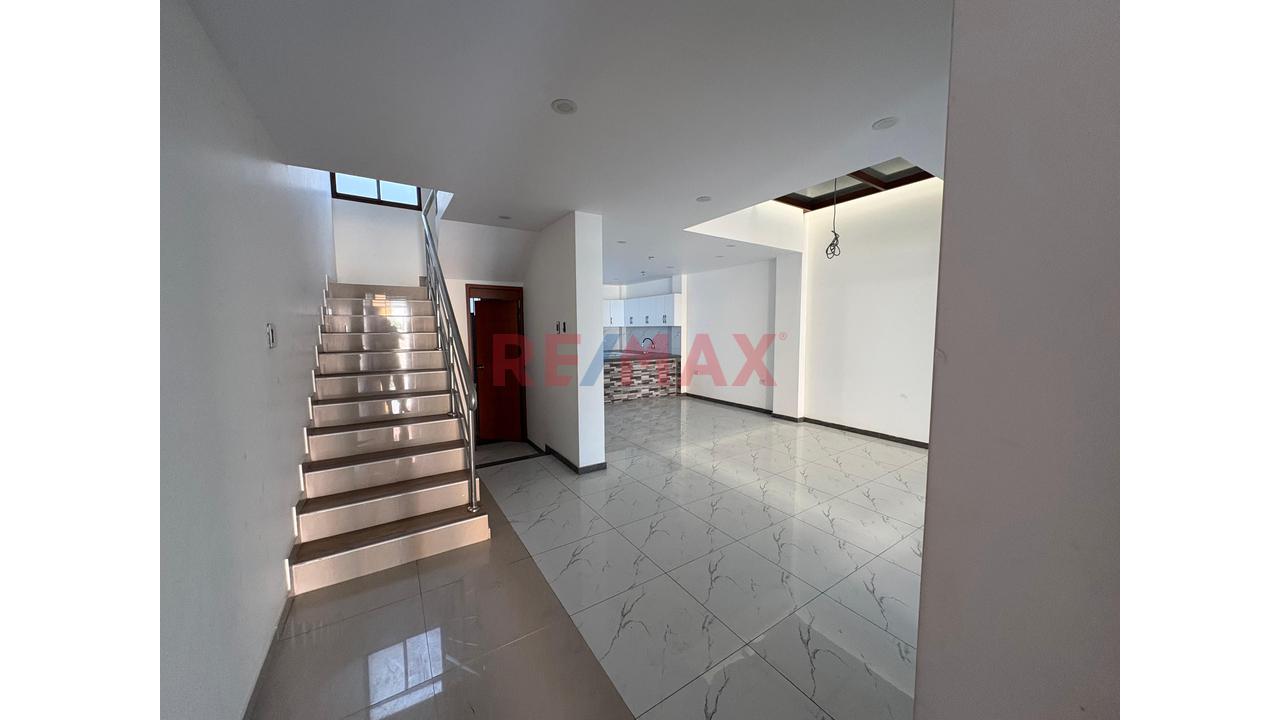 Venta De Casa Urb. Altos Del Valle Centenario - 5