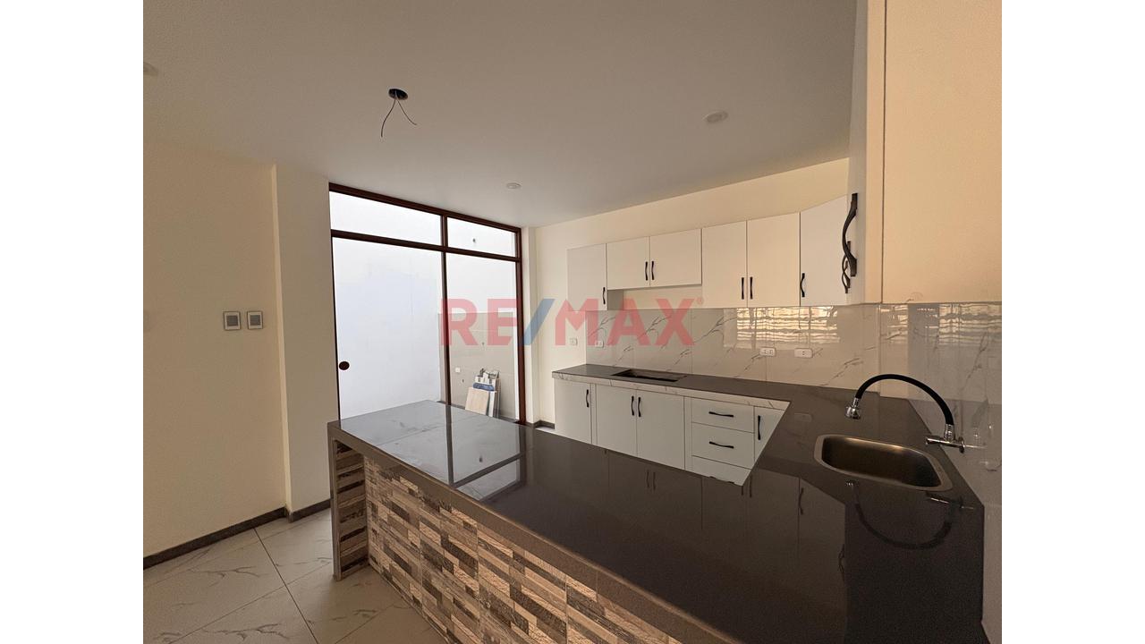 Venta De Casa Urb. Altos Del Valle Centenario - 6