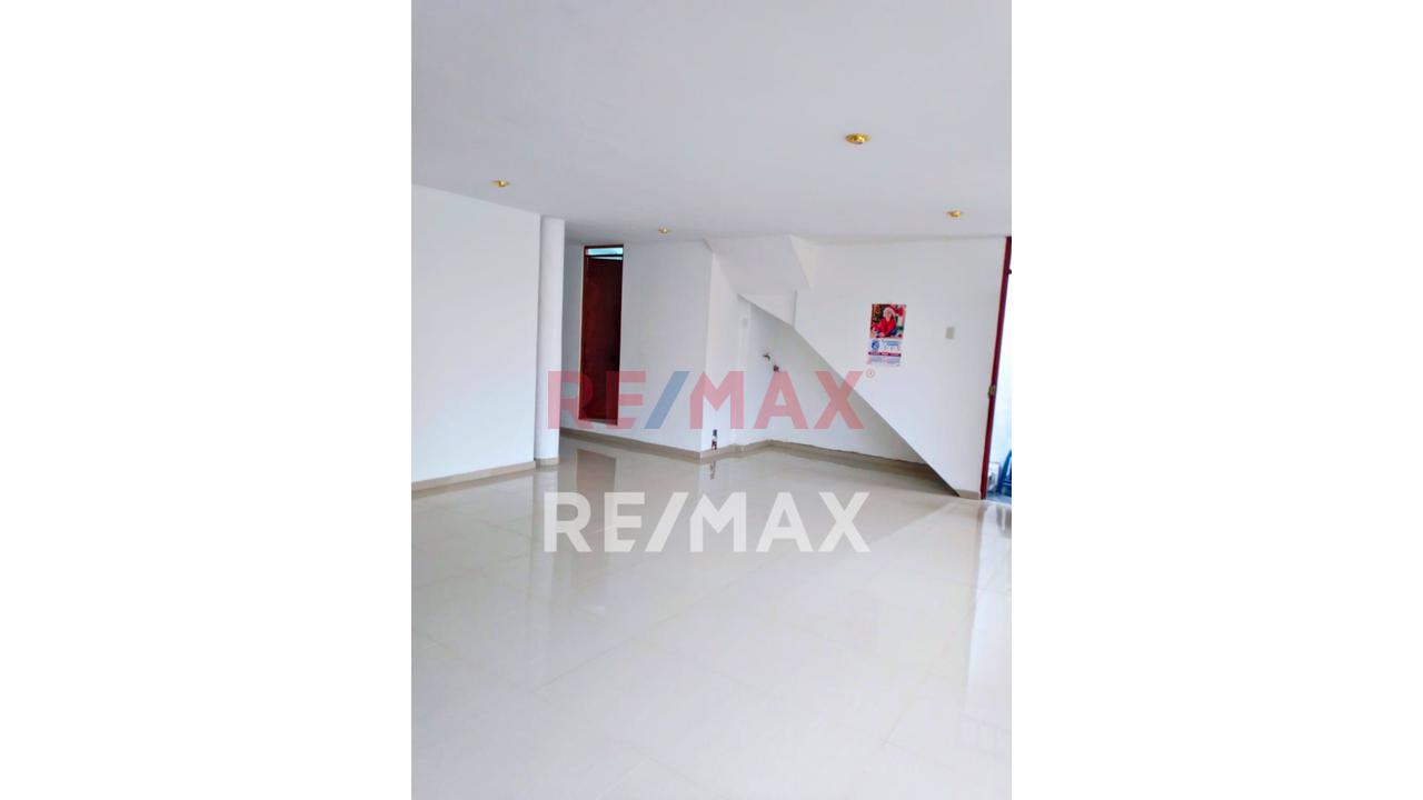 Alquiler De Oficina O Espacio Multifuncional 2° Piso | San Felipe - Comas  | 130M² — foto 6
