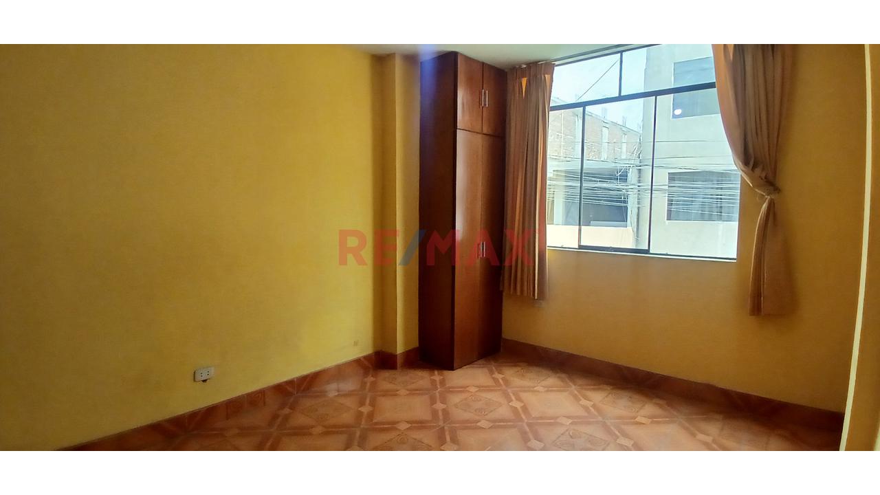 🏠 Oportunidad De Inversión Para Negocios - Casa En Venta Carabayllo 🏠 — foto 3
