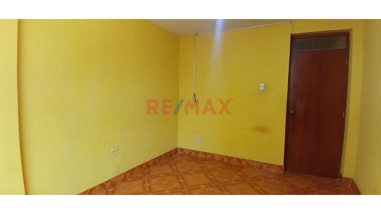 🏠 Oportunidad De Inversión Para Negocios - Casa En Venta Carabayllo 🏠 — foto 4