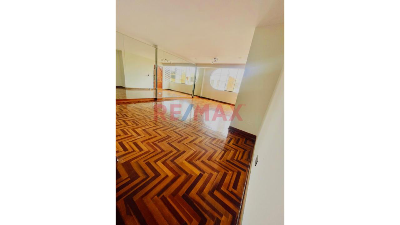 Venta De Departamento De 108 M² En 3Er Piso - Urb. Elio Lima — foto 12