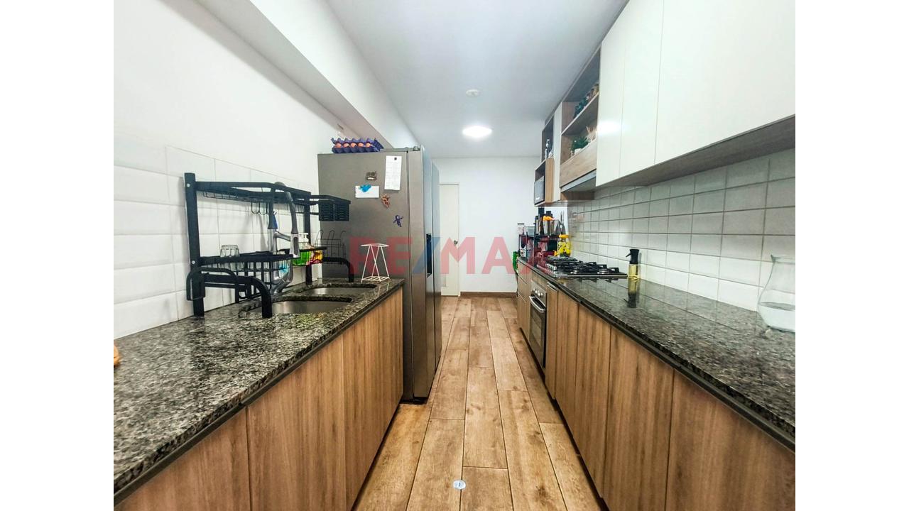 Departamento Con Vista Al Golf Los Incas Y Distribucion Espectacular — foto 10