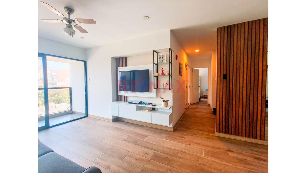 Departamento Con Vista Al Golf Los Incas Y Distribucion Espectacular — foto 4