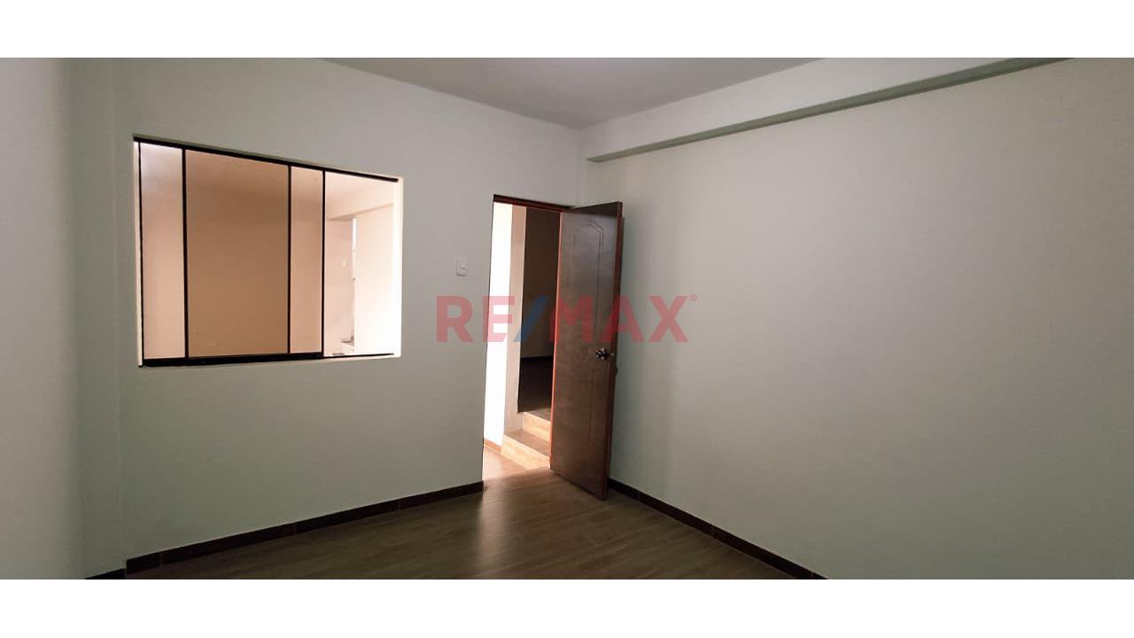 Casa En Venta - Milagro De Jesus Zonal 5 Collique (Comas) — foto 3