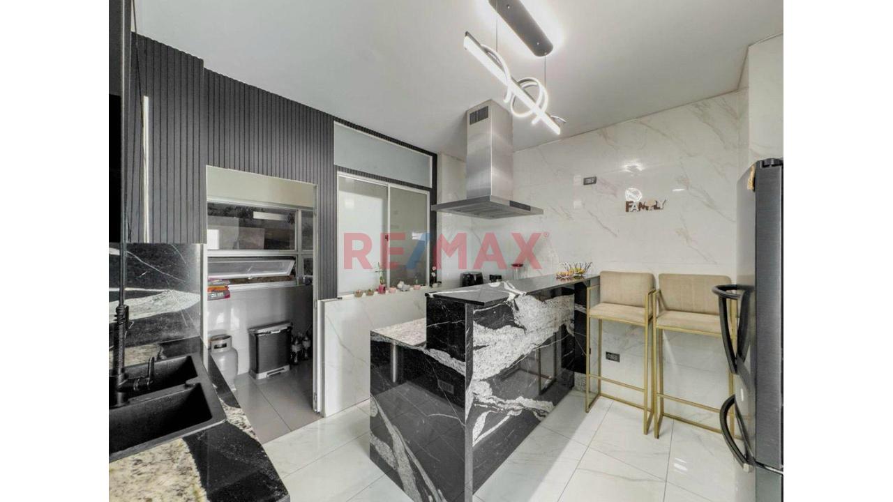 Vendo Hermoso Duplex En Cerros De Camacho — foto 7