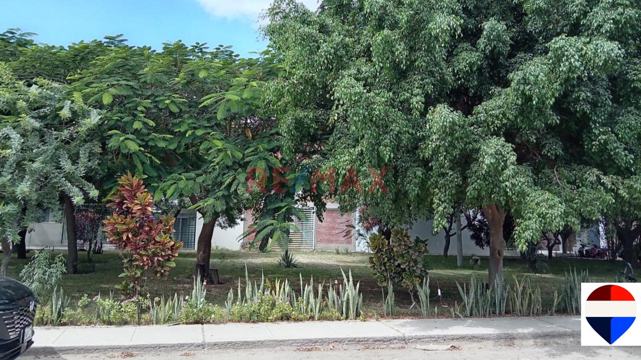 Venta De Casa De Estreno Frente A Parque/ 5 Habitaciones, En Miraflores  Country Club , Castilla , Piura - 9