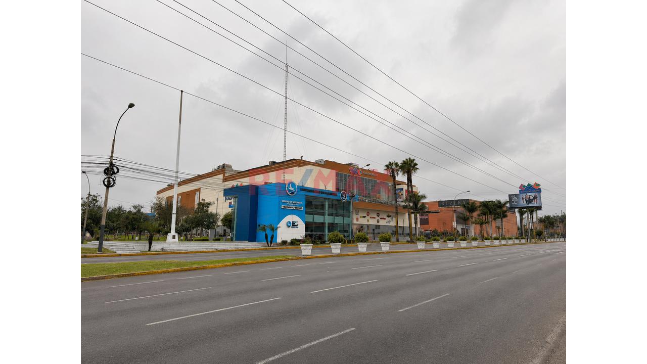 Venta De Casa Como Terreno Frente A Plaza San Miguel - 17