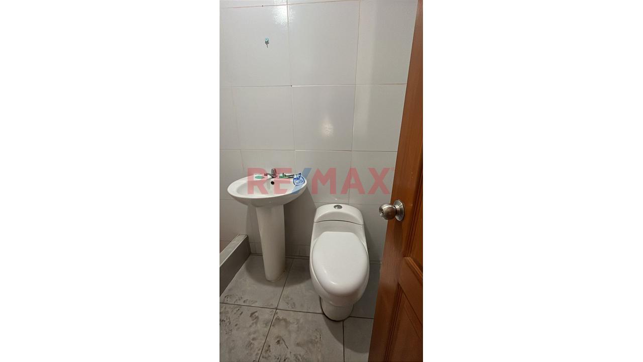 Vendo A Precio De Ocasión: Casa Multifamiliar De 300 M² Con 3 Departamentos Independientes — foto 8