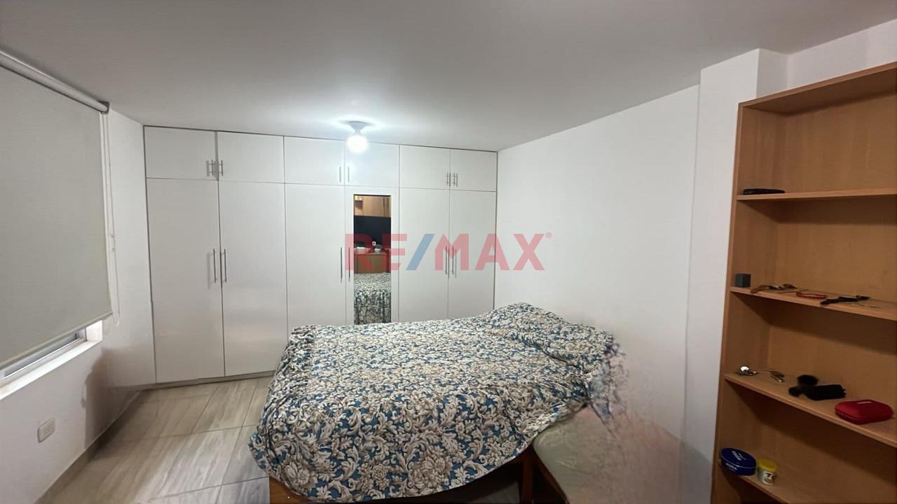 Vendo A Precio De Ocasión: Casa Multifamiliar De 300 M² Con 3 Departamentos Independientes — foto 12
