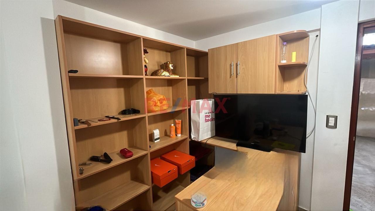 Vendo A Precio De Ocasión: Casa Multifamiliar De 300 M² Con 3 Departamentos Independientes — foto 13