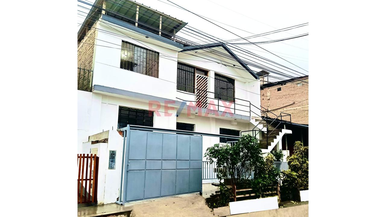 Vendo A Precio De Ocasión: Casa Multifamiliar De 300 M² Con 3 Departamentos Independientes — foto 2