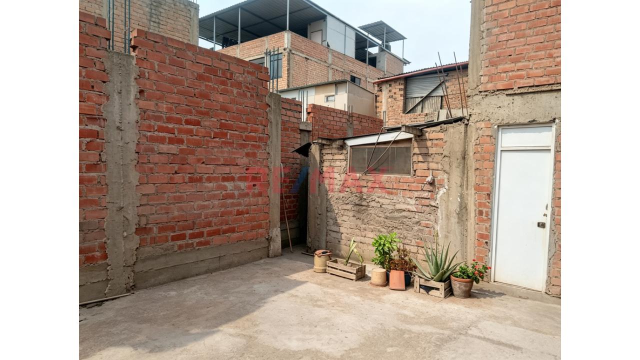 Venta De Terreno En Villa Maria Del Triunfo — foto 5