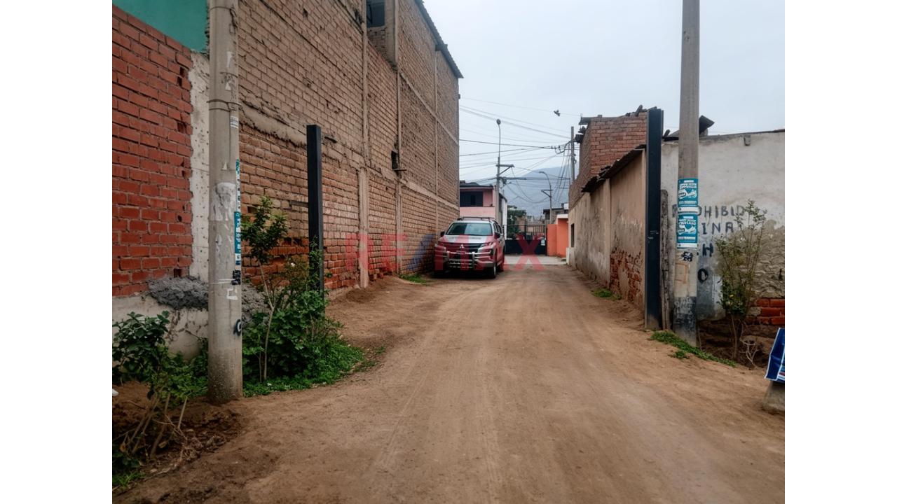 Venta De Terreno En Villa Maria Del Triunfo — foto 9