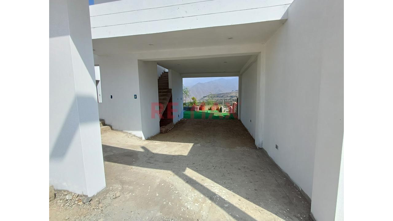 Venta De Casa Como Terreno En Simbal - 5