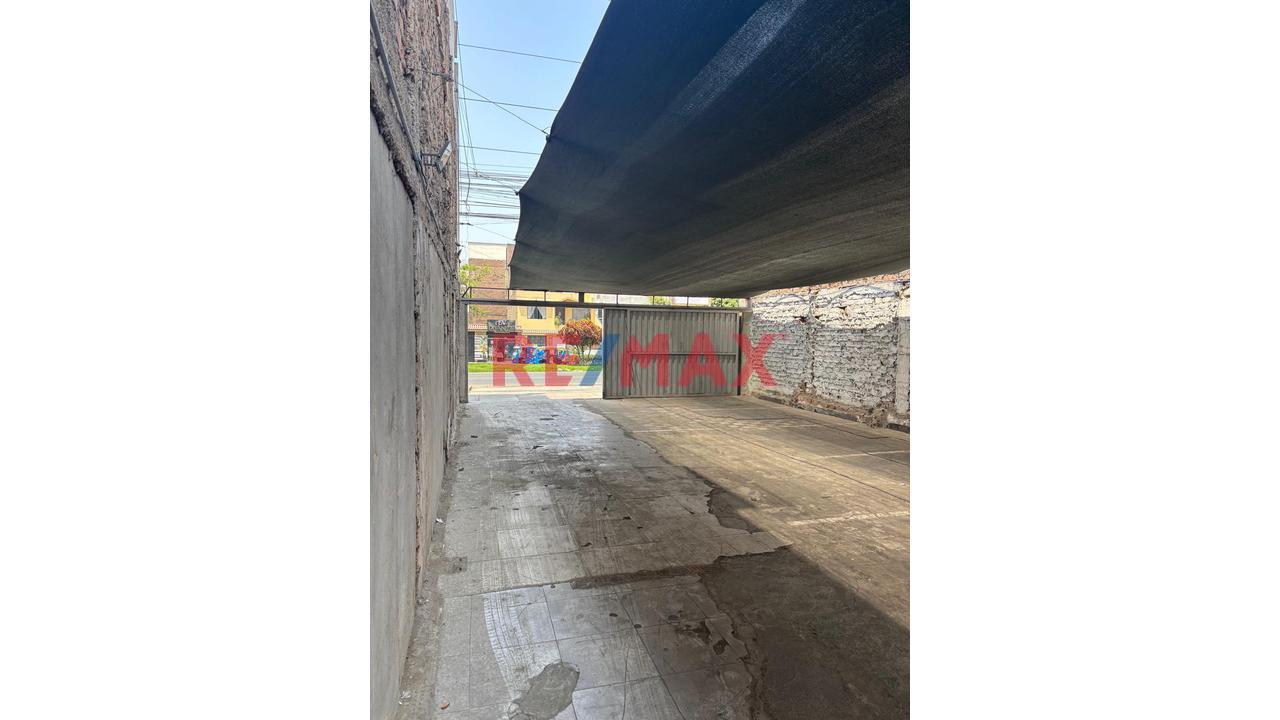 Venta De Terreno/Local Comercial – Av. Ruiseñores (Cdra. 6), Santa Anita - 1
