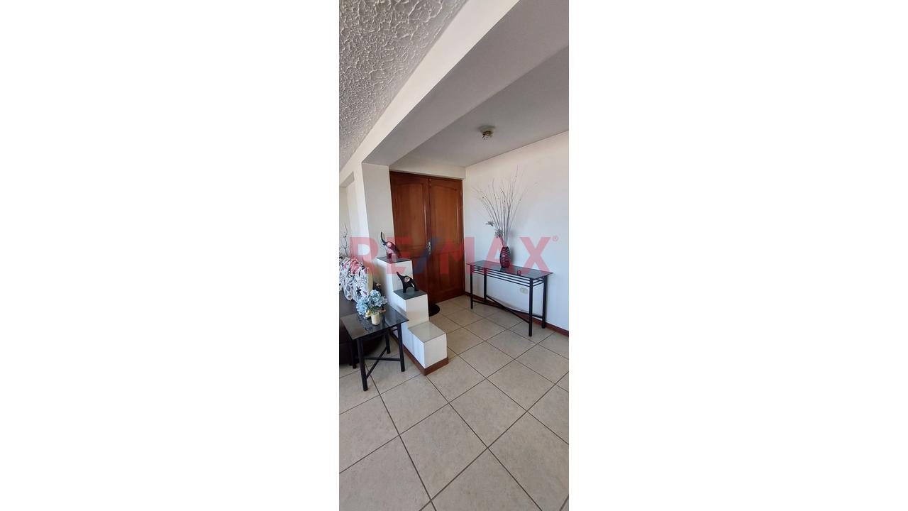 Departamento En Los Angeles De Cayma - Amplio Y Con Excelente Iluminacion Natural Que Marcan La Diferencia — foto 7