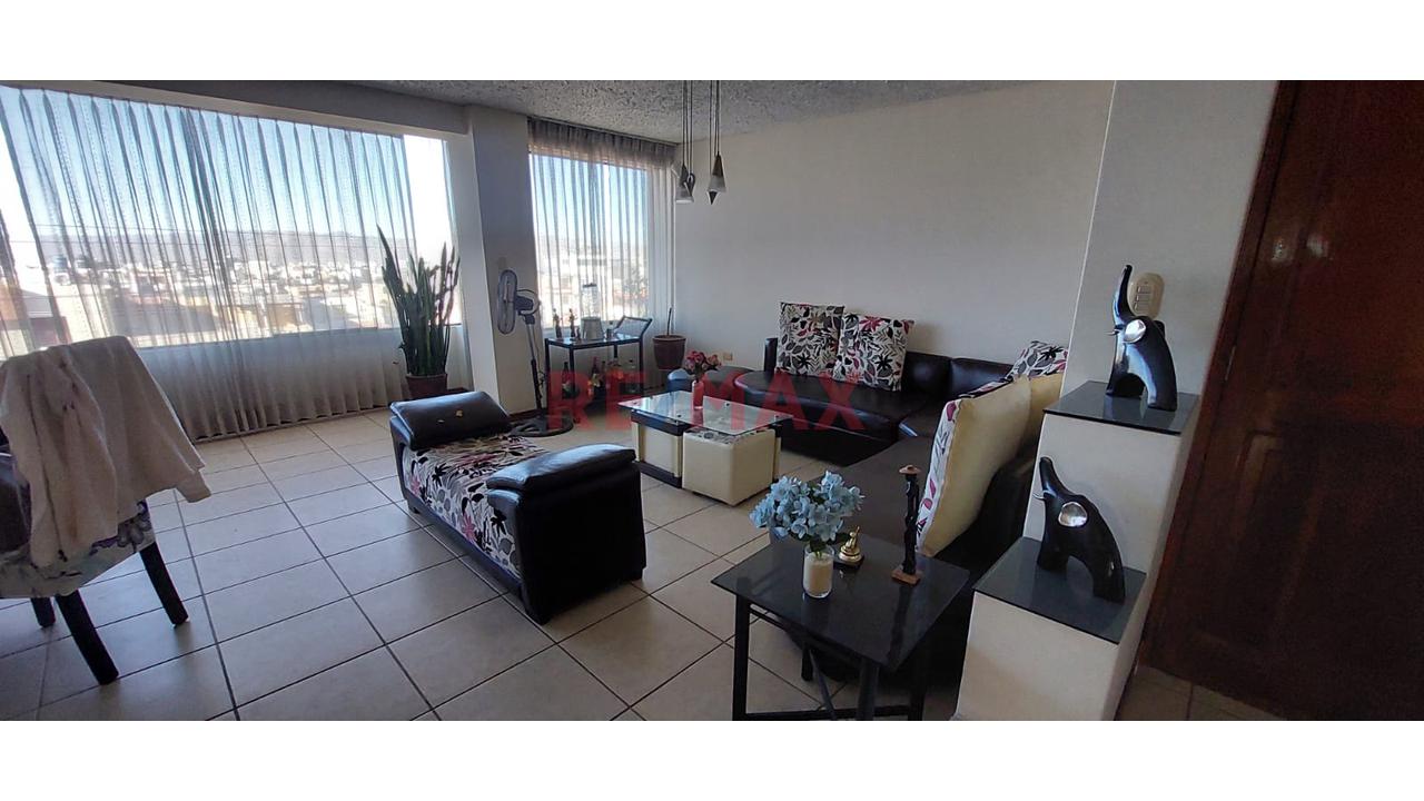 Departamento En Los Angeles De Cayma - Amplio Y Con Excelente Iluminacion Natural Que Marcan La Diferencia — foto 3