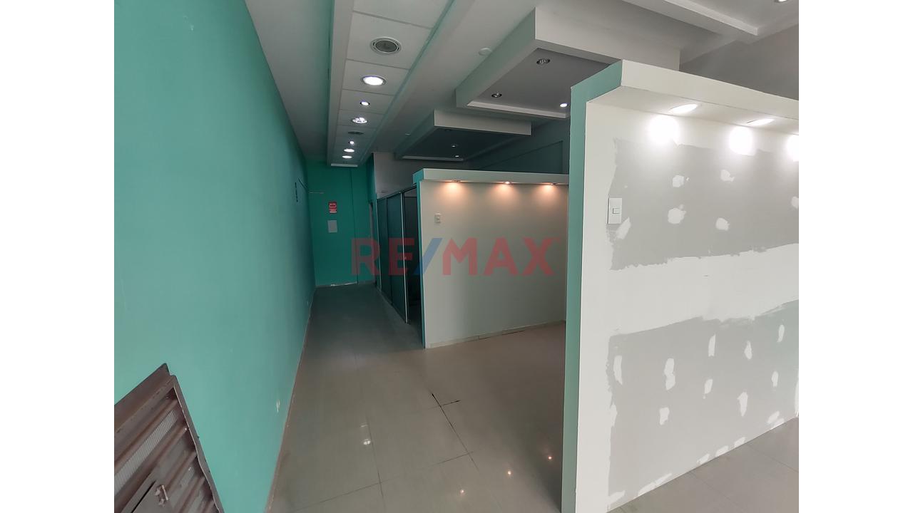🛑 Local Comercial En Alquiler – Puerta A Calle, Av. Tomás Valle, Callao — foto 6
