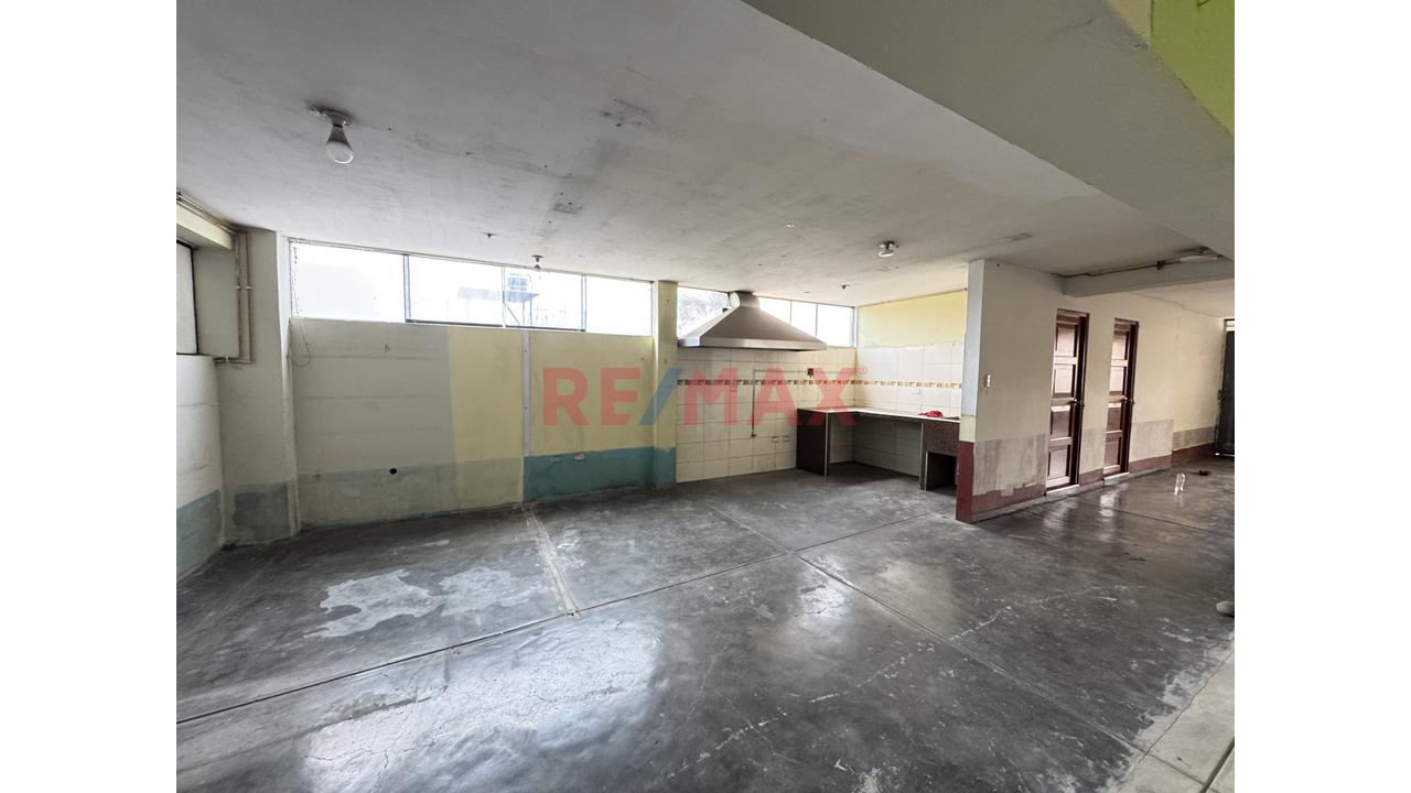 Se Alquila Local Comercial Frente Al Real Plaza De Pro Los Olivos — foto 12