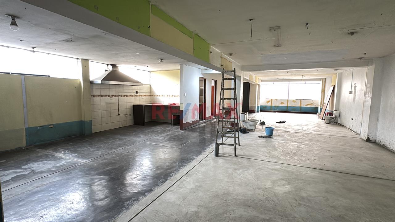 Se Alquila Local Comercial Frente Al Real Plaza De Pro Los Olivos — foto 14