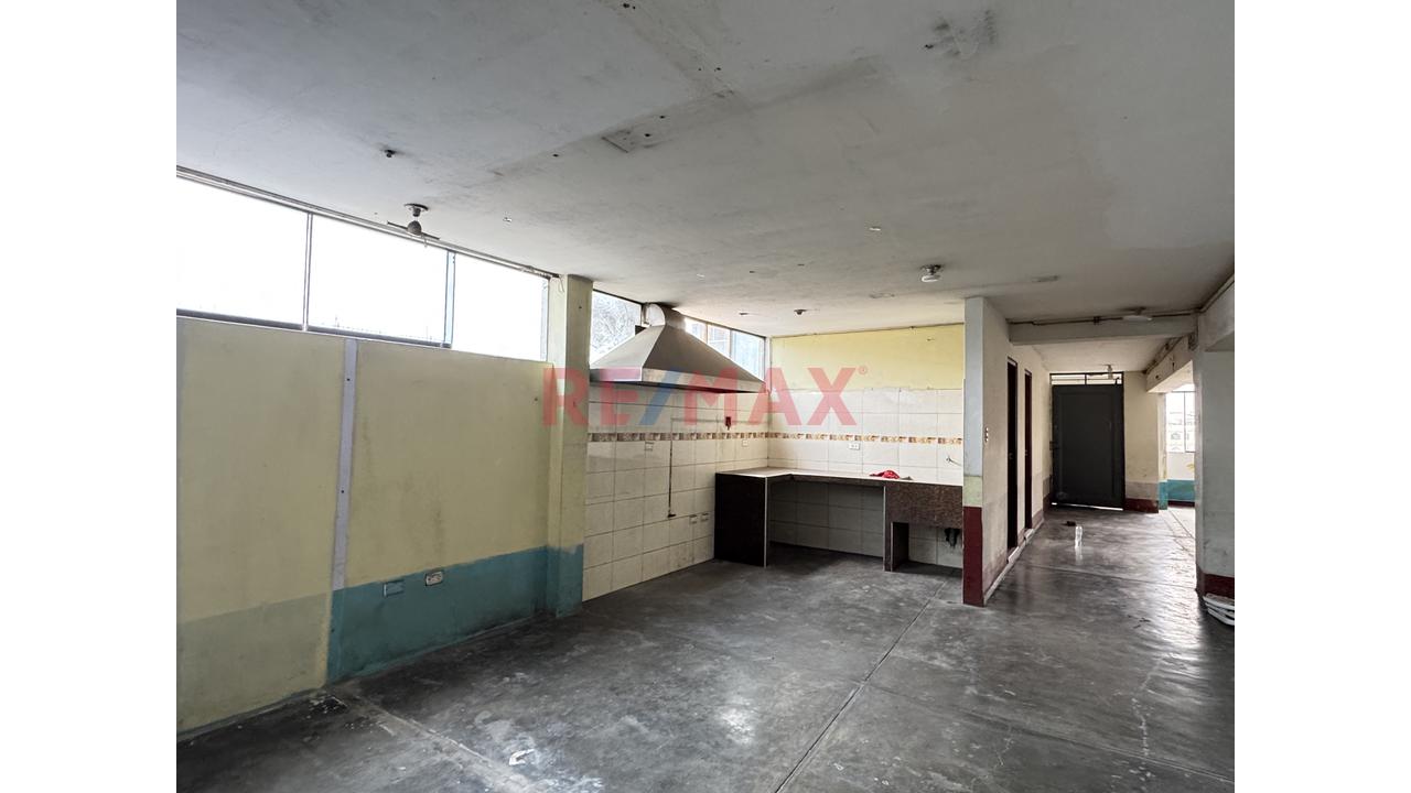 Se Alquila Local Comercial Frente Al Real Plaza De Pro Los Olivos — foto 5