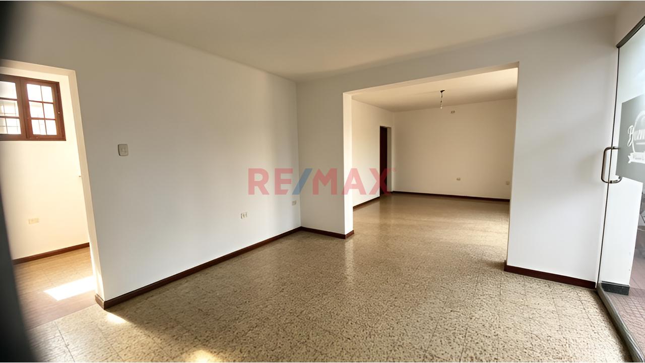 Local Comercial En Esquina · 2 Pisos · Frente Al Parque · Chucuito, Callao · Al Costado Del Real Felipe — foto 14