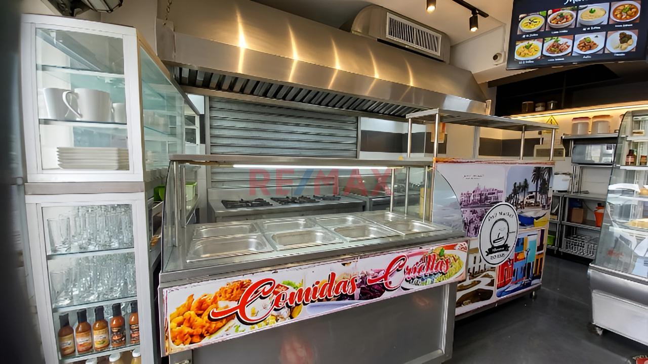 Local Comercial En Esquina · 2 Pisos · Frente Al Parque · Chucuito, Callao · Al Costado Del Real Felipe — foto 7