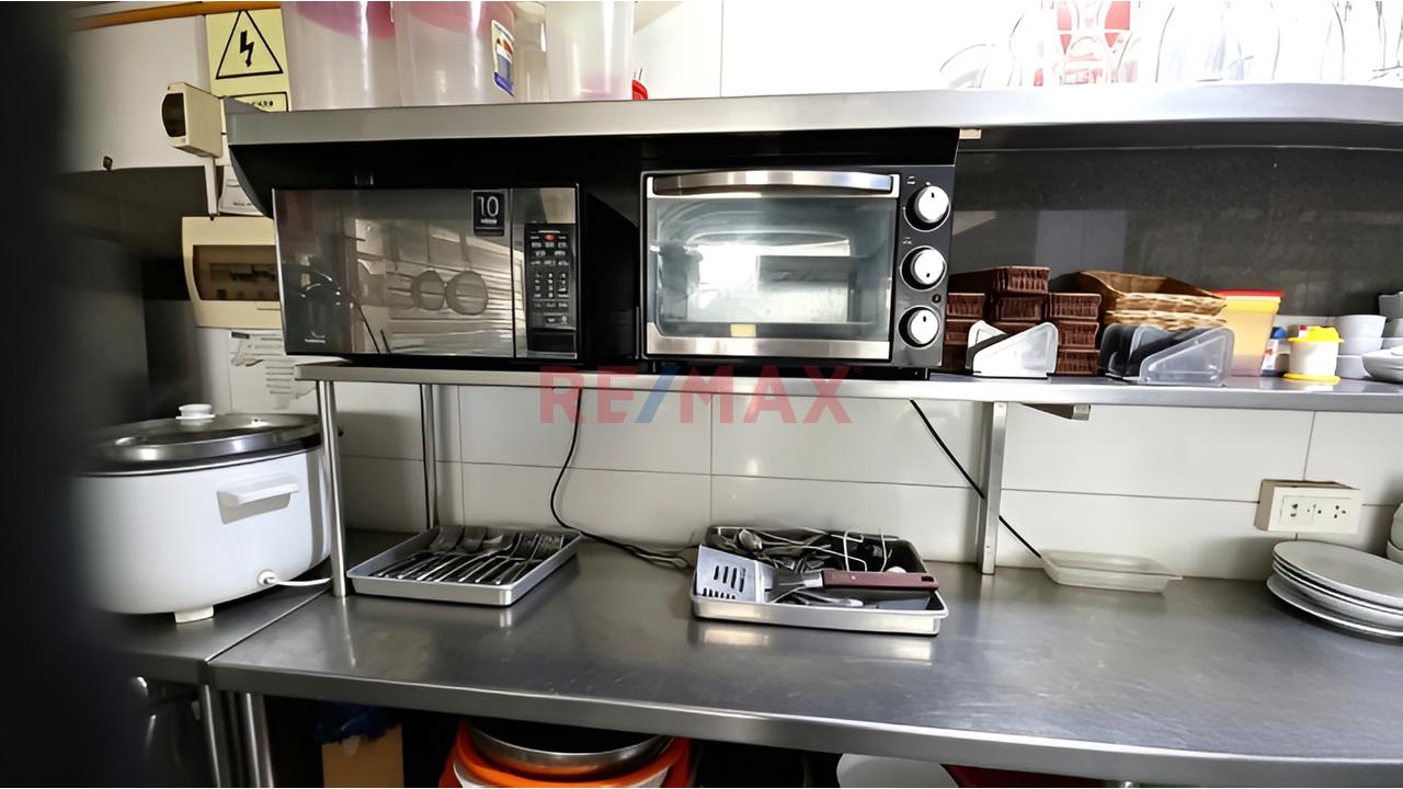 Local Comercial En Esquina · 2 Pisos · Frente Al Parque · Chucuito, Callao · Al Costado Del Real Felipe — foto 9