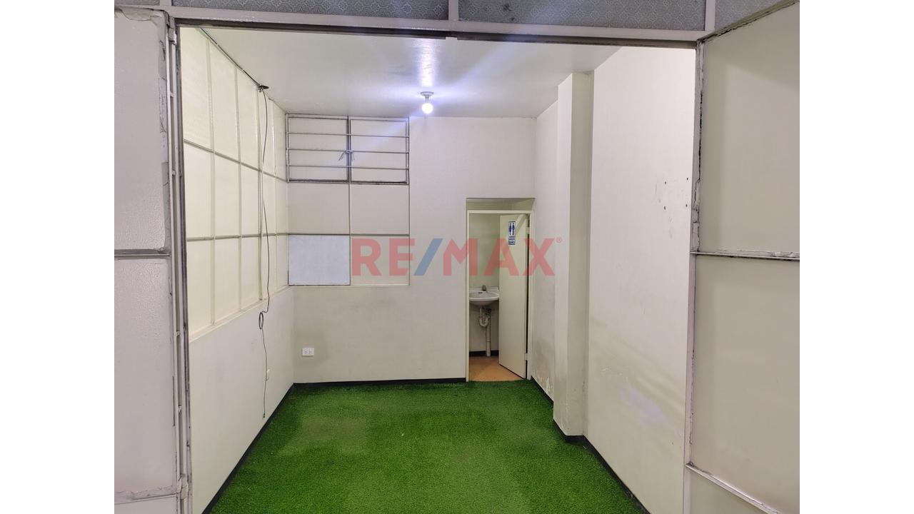 Local En Alquiler En Av. Habich | Ideal Para Consultorio, Oficina O Emprendimiento