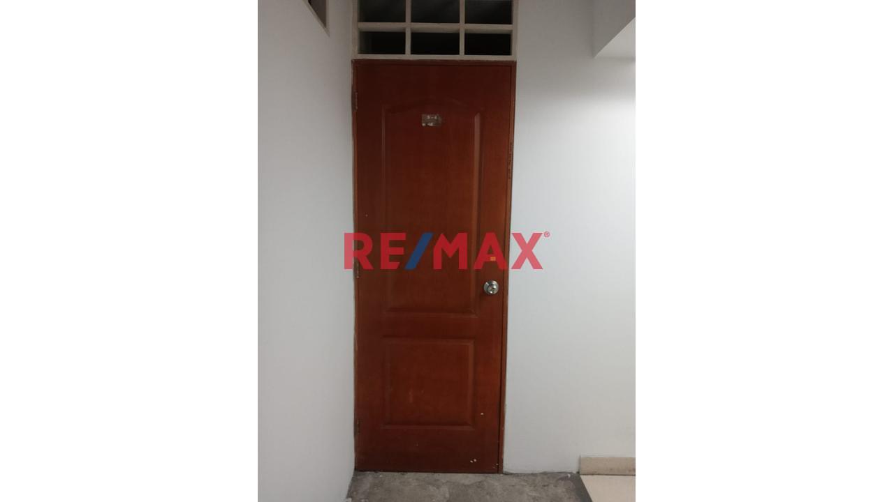 Se Vende 7 Depositos Cerca Al Malecon Cisneros - 7