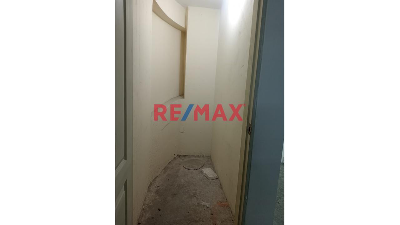 Se Vende 7 Depositos Cerca Al Malecon Cisneros - 8
