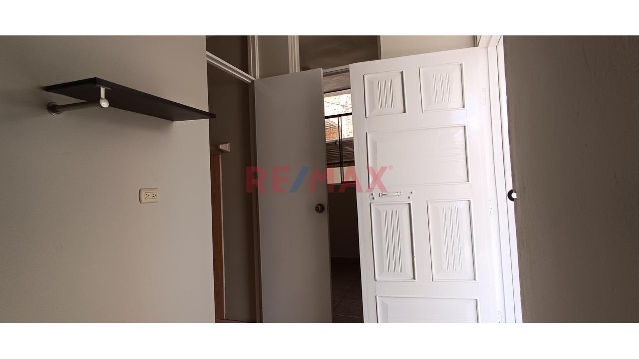 Vendo Hermosa Casa En Santa María Del Pinar - Cerca A Upao 📍 - 8