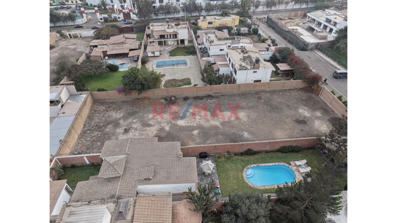 Vendo Exclusivo Terreno De 1,100 M² Frente A Parque En Sol De La Molina — foto 6