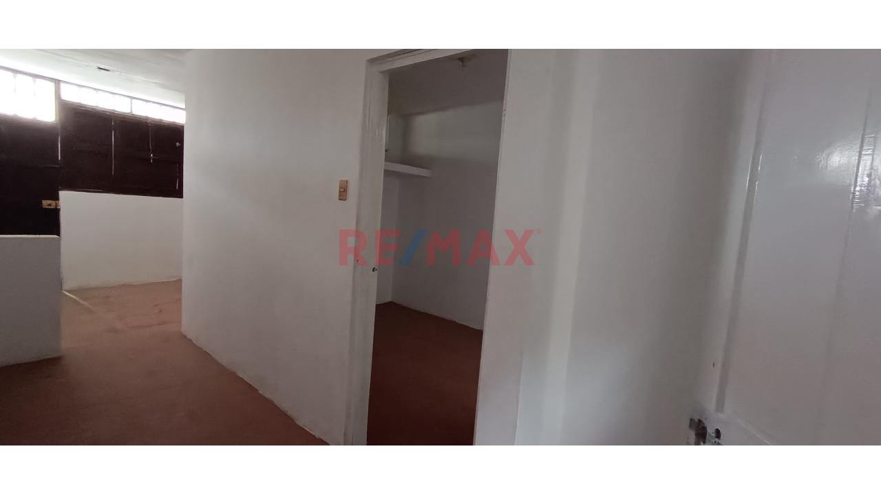 Vendo Casa De 02 Pisos En Buenos Aires - Sullana📍 - 7